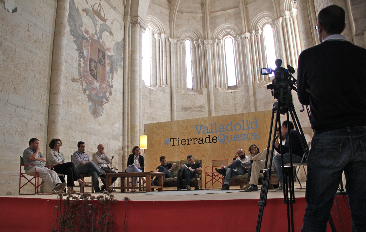 Raúl Olivar y Miguel Ángel Recio, deleitaron al público de Palazuelos el domingo durante su Concierto.